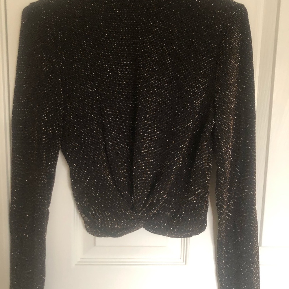 Crop top - Picture 2 of 3